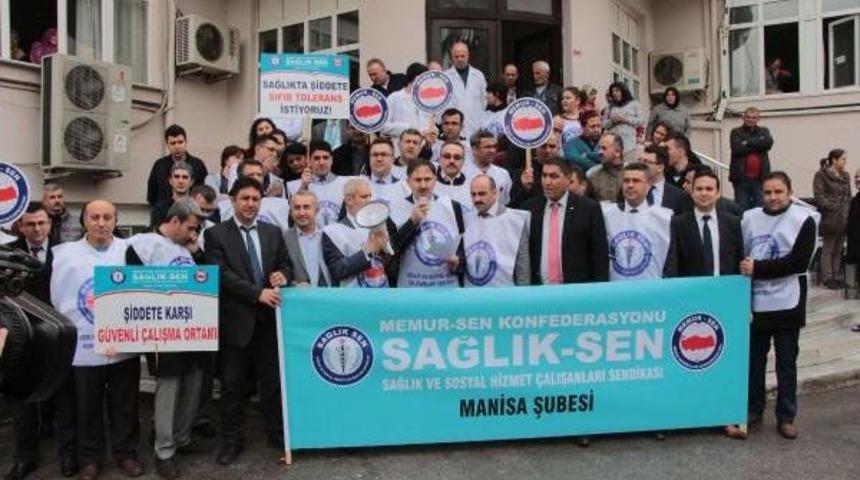 Sağlıkta Şiddete Tepki Eyleminde Gergin Anlar