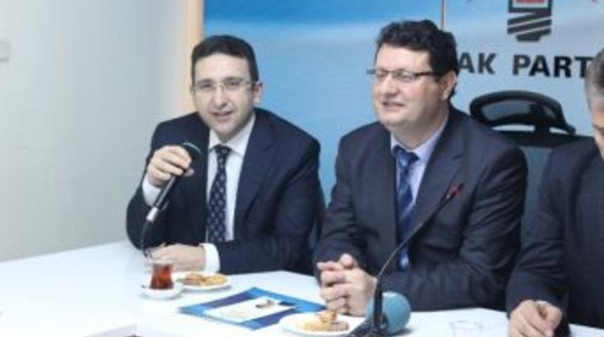 Ak Partili Aday Adayı Turhan&rsquo;ın, Davutoğlu Anısı