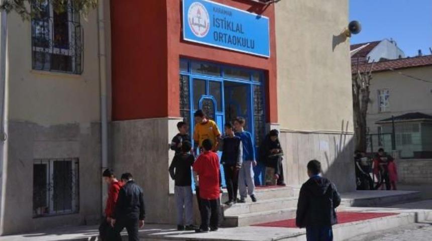 Tetanos Aşısı Olan 10 Öğrenci Hastanelik Oldu