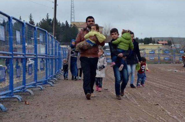 Suriyeliler Kobani'ye Dönüyor