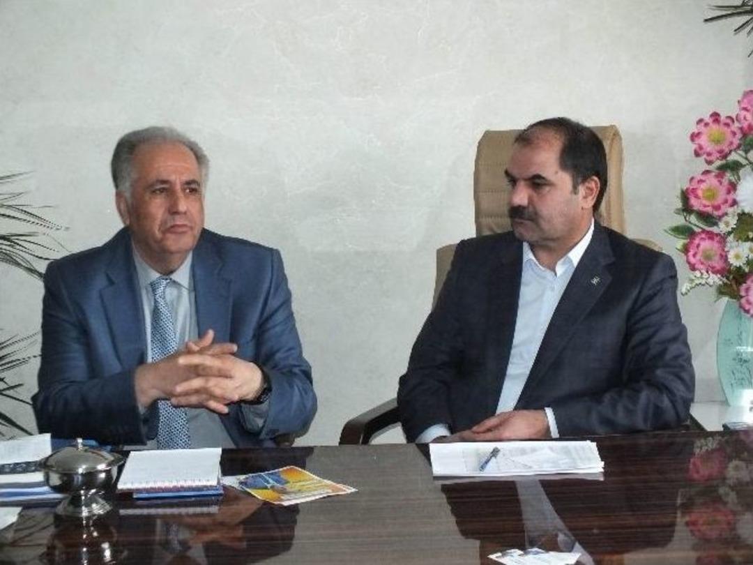 Ak Parti Van Milletvekili Aday Adayı Kandaşoğlu&rsquo;dan &Ccedil;aldıran Ve Erciş&rsquo;e Ziyaret