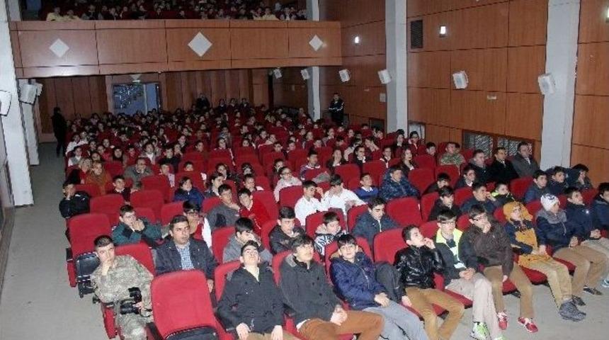 G&uuml;m&uuml;şhane&rsquo;de Gen&ccedil;lere Askeri Okullar Tanıtıldı