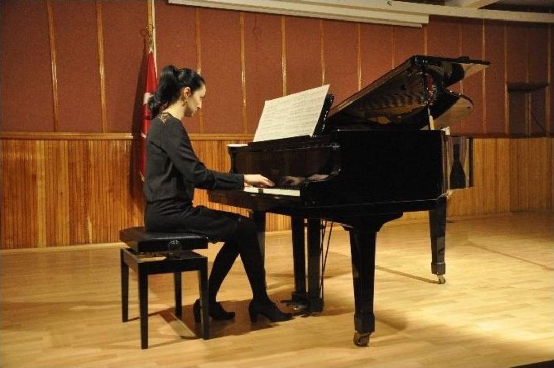 Be&uuml;&rsquo;de Klasik M&uuml;zik Ş&ouml;leni