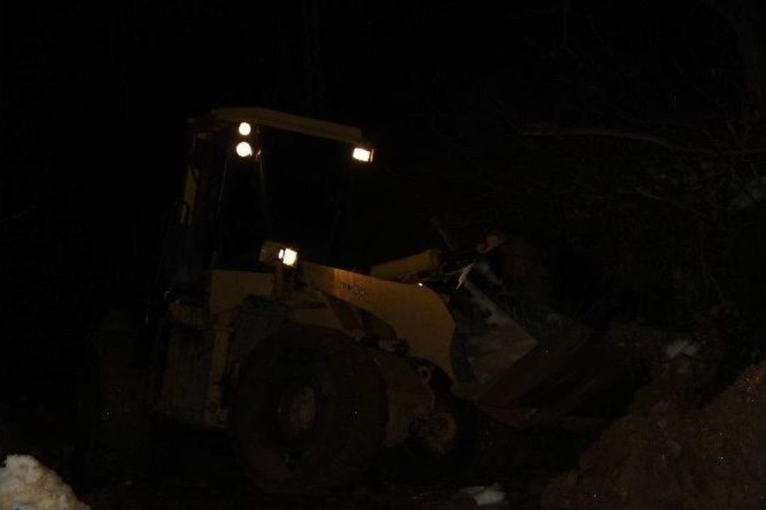 Kastamonu&rsquo;da Bir K&ouml;y, Heyelan Nedeniyle Boşaltıldı