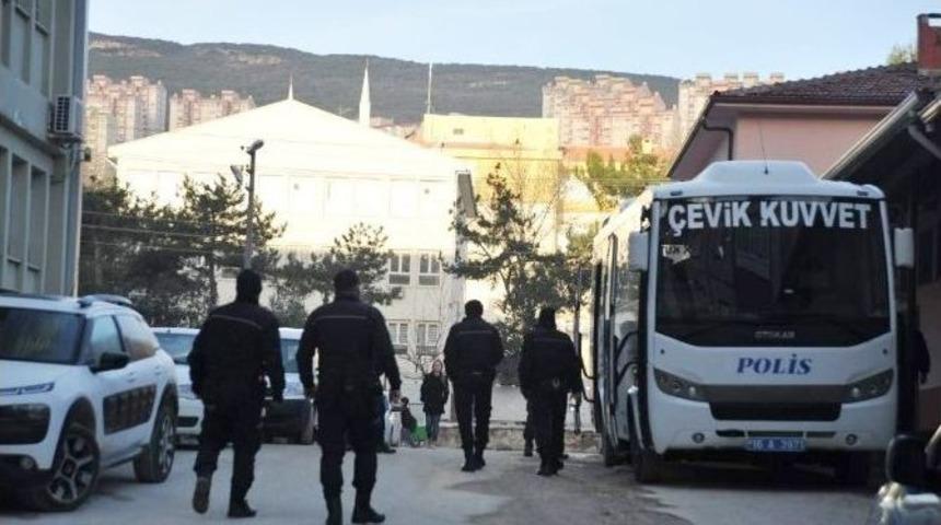 İşadamının Katili Olduğu İddia Edilen Ş&uuml;pheli Ve Eşi Adliyede