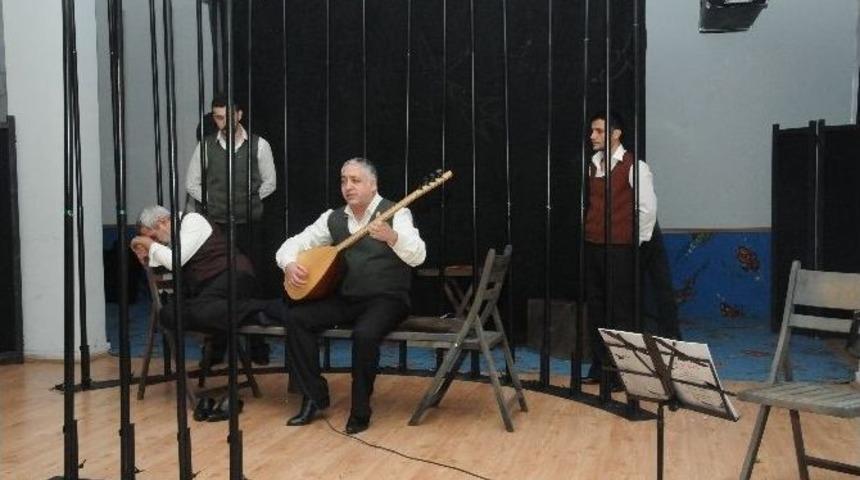 F Tipi Mahkumları Son Kuşları İzledi