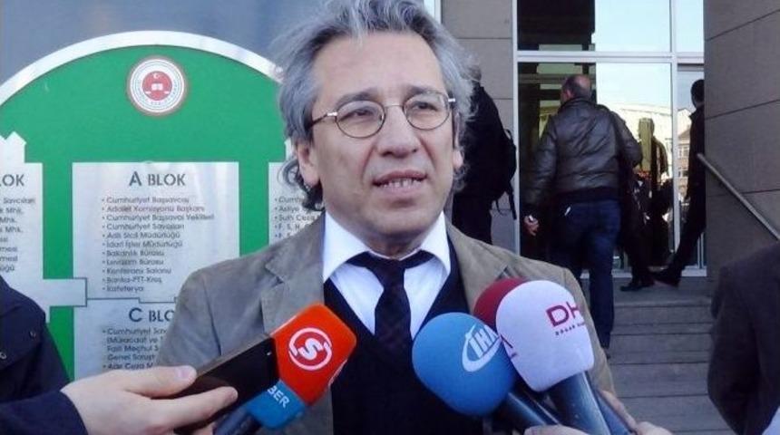 Can D&uuml;ndar İfade Vermek İ&ccedil;in Adliyeye Geldi