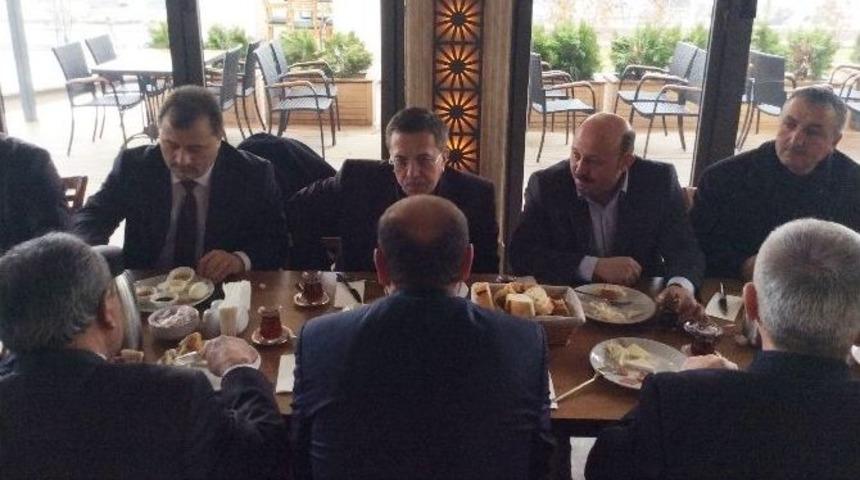 Başkan &Ccedil;etin Muhtarlarla Kahvaltıda Buluştu