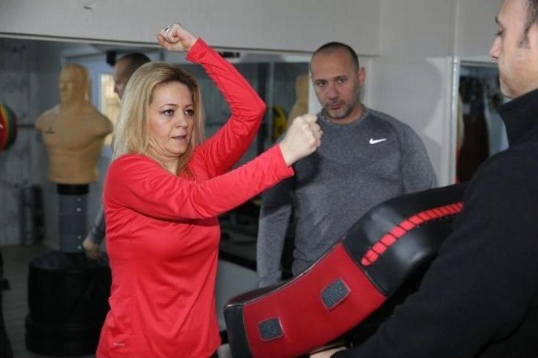 Bucalı Kadınlara Yakın Savunma Eğitimi