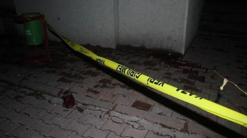 Y&uuml;ksekten D&uuml;şen Bir Kişi Hayatını Kaybetti