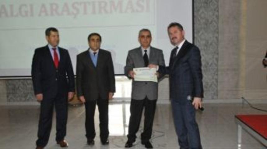 &Ccedil;ok &Ccedil;alıştılar, Teşekk&uuml;r Belgesi Aldılar