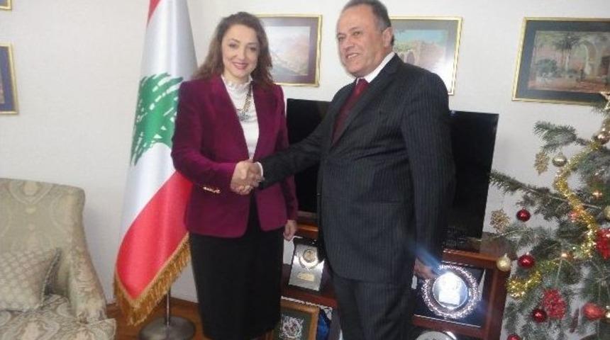 Nezaket Emine Atasoy&rsquo;dan L&uuml;bnan B&uuml;y&uuml;kel&ccedil;isine Ziyaret