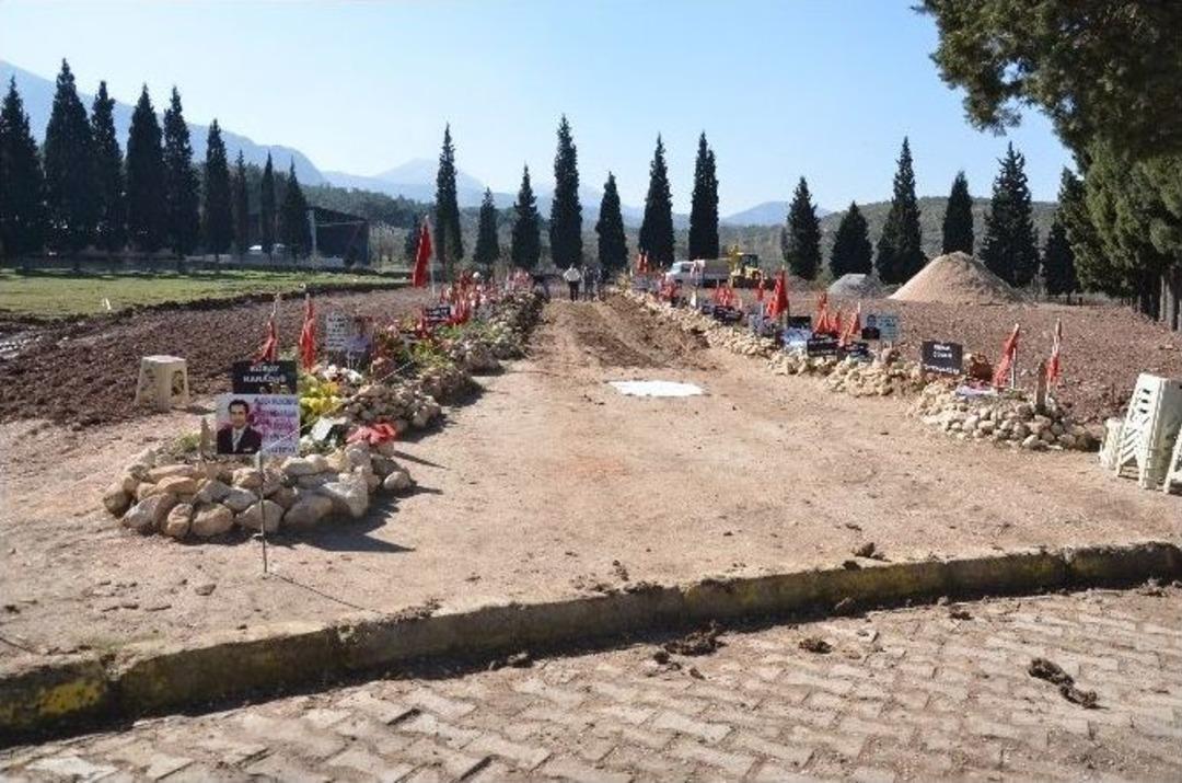 Soma Maden Şehitliği &Ccedil;alışmaları Başladı