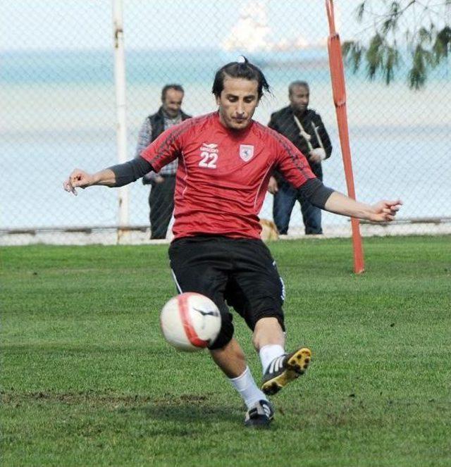Samsunspor Teknik Direktörü Altın: Güvenç Kurtar Benim Duayenim