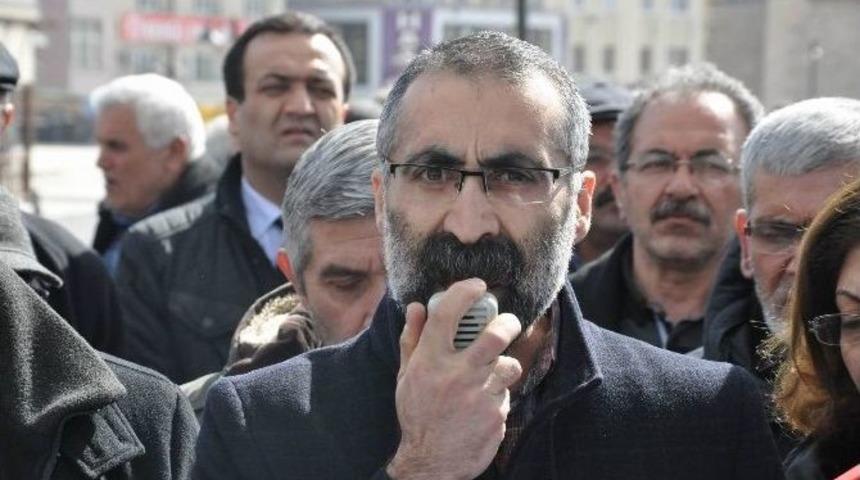 İ&ccedil; G&uuml;venlik Paketi Yasasına Tepki G&ouml;sterdiler