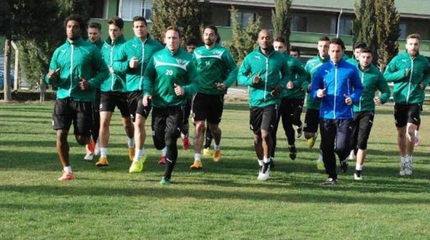 Carlos'un G&ouml;z&uuml; Y&uuml;ksekte