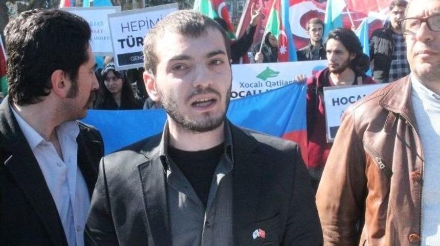 &lsquo;hocalı Katliamını Unutturma&rsquo;mak İ&ccedil;in Y&uuml;r&uuml;d&uuml;ler