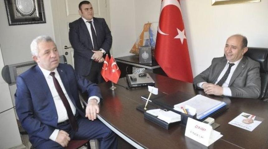 Salih Demir&rsquo;in Se&ccedil;im Ziyaretleri S&uuml;r&uuml;yor