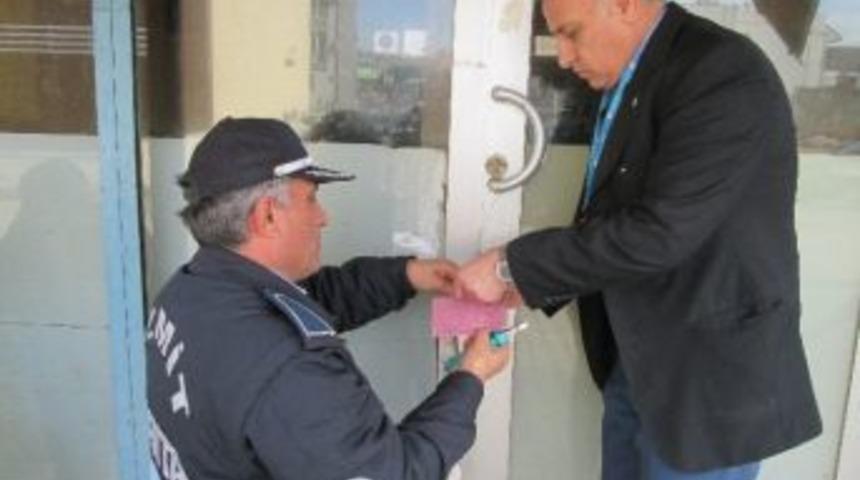 Sigara Yasağını Dinlemeyen Kahvahaneye 10 G&uuml;n Kapatma