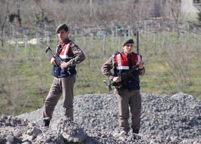 Tbmm Komisyonu, Ordu’Da Fındık Işçilerinin Konaklama Alanlarını Inceledi