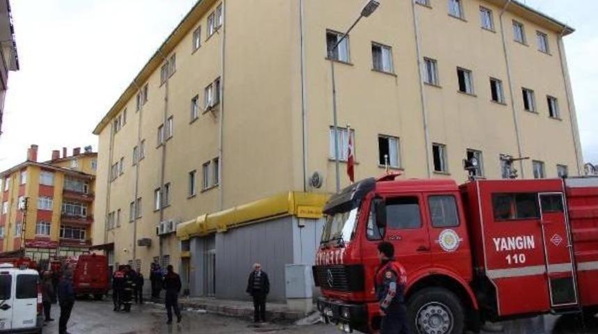 Ptt Binasında Yangın Paniği