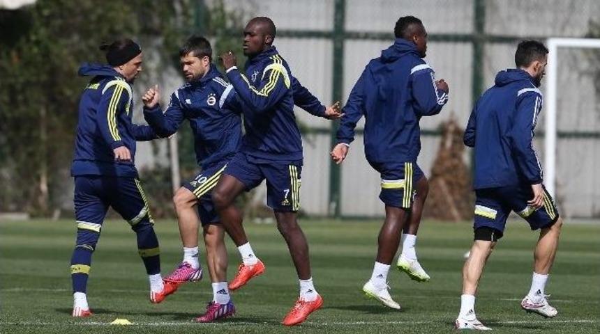 Fenerbah&ccedil;e, Torku Konyaspor Ma&ccedil;ı Hazırlıklarını S&uuml;rd&uuml;rd&uuml;
