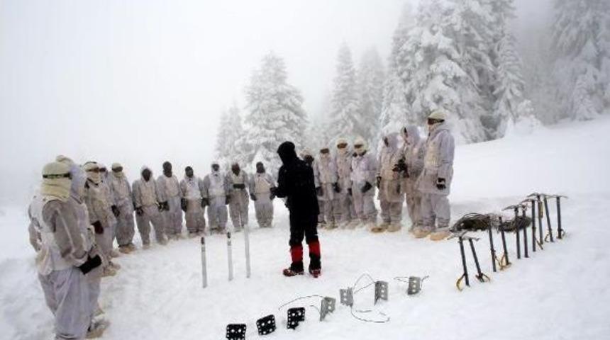Komandolardan, Karla Kaplı Ilgaz Dağı'nda Harekat Eğitimi