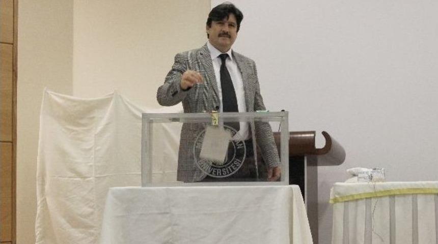 Mş&uuml;&rsquo;de Rekt&ouml;rl&uuml;k Se&ccedil;imi