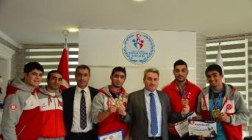 Şampiyon Judocular Erzurum&rsquo;un Gururu Oldu