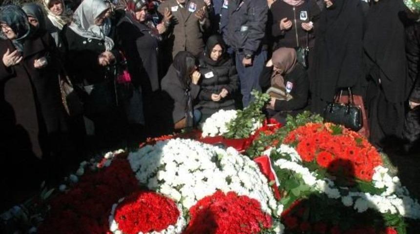 Ek - Şehit Pilot &Uuml;steğmen Yasin Atalay  Toprağa Verildi