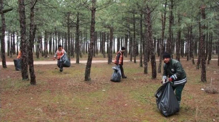 Walldorf Korusu&rsquo;nda Temizlik &Ccedil;alışması Yapıldı