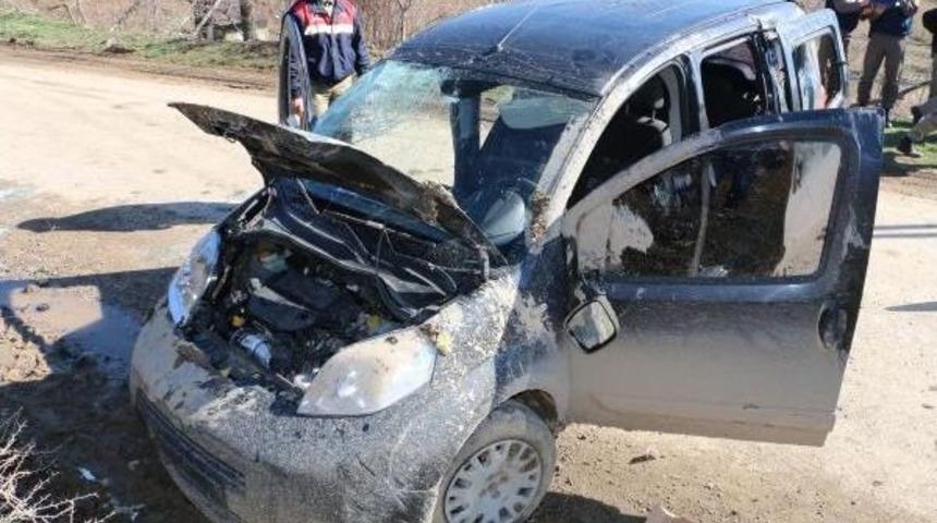 Hırsızlık Ş&uuml;phelileri Kaza Yapınca Yakalandı