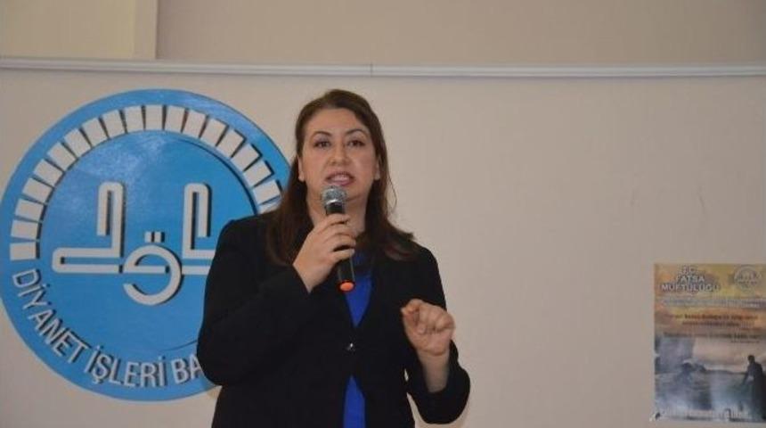 Fatsa&rsquo;da "bataklığa Batmadan Tut Elimi" Semineri