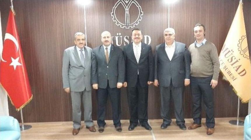 Milletvekili Aday Adayı T&uuml;rkyılmaz Destek Turunda