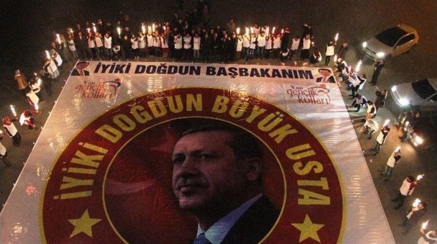 Erdoğan Ve Davutoğlu&rsquo;nun Doğum G&uuml;n&uuml; Van&rsquo;da Kutlandı