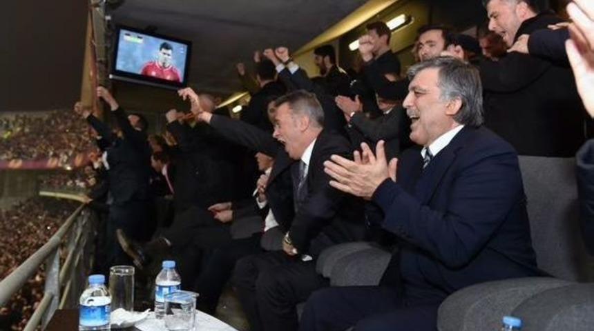 Abdullah Gül'den Galibiyet Sevinci