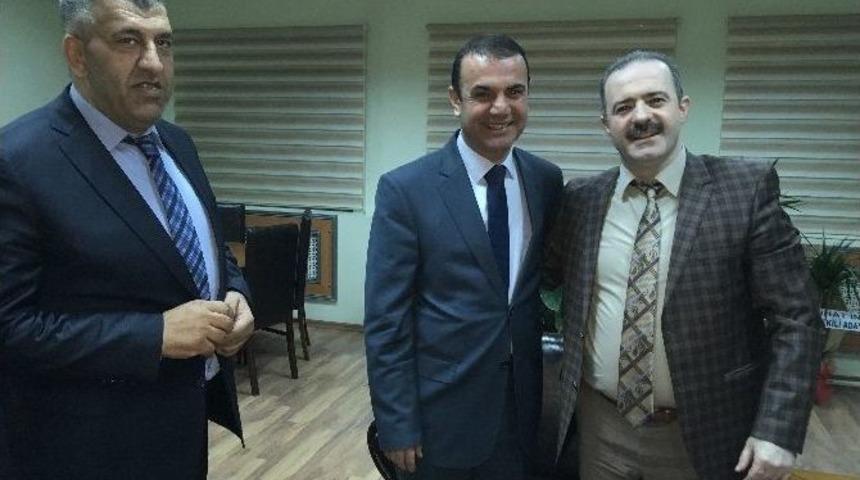 Ak Parti Van Milletvekili Aday Adayı Kızıltaş, Tuşba Belediye Başkanı &Ouml;zg&ouml;k&ccedil;eyi Ziyaret Etti