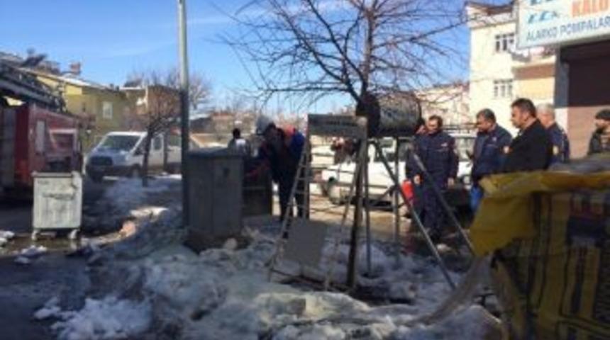 G&ouml;ksun&rsquo;da Trafo Patlaması Korkuttu