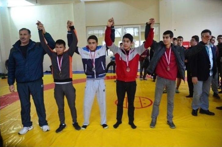 Serbest Ve Grekoromen Güreş İl Birinciliği G5