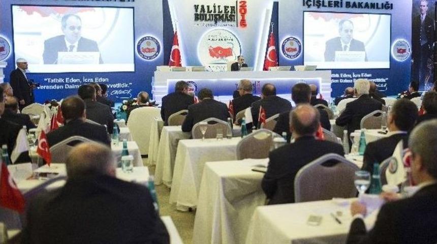 Gen&ccedil;lik Ve Spor Bakanı Akif &Ccedil;ağatay Kılı&ccedil; Valilere Hitap Etti