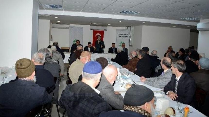 Başkan Toru Vatandaşlarla Bulaşmaya Devam Ediyor