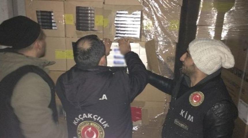 Haydarpaşa Limanı&rsquo;nda Ka&ccedil;ak Sigara Operasyonu
