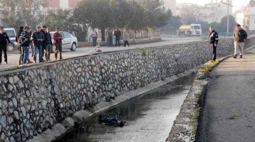 Emekli Zabıta Dere Yatağına D&uuml;ş&uuml;p &Ouml;ld&uuml;