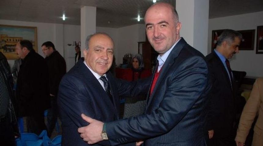 Ak Parti Milletvekili Aday Adayı Dr. Nihat &Ouml;zkan &Ccedil;alışmalarını S&uuml;rd&uuml;r&uuml;yor