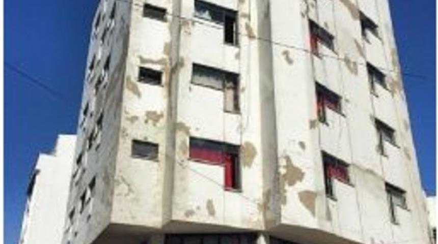 Bar &Ccedil;alışanı Gen&ccedil; Kadın Otelin 4. Katından Atlayıp Canına Kıydı