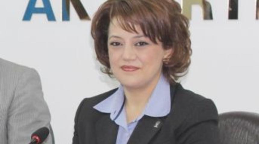 Ceyda &Ccedil;etin Erenler: Darbeci Zihniyetlerin T&uuml;m&uuml;n&uuml; Şiddetle Kınıyorum