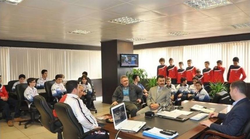 Şampiyonlardan Başkan Kuzu&rsquo;ya Ziyaret