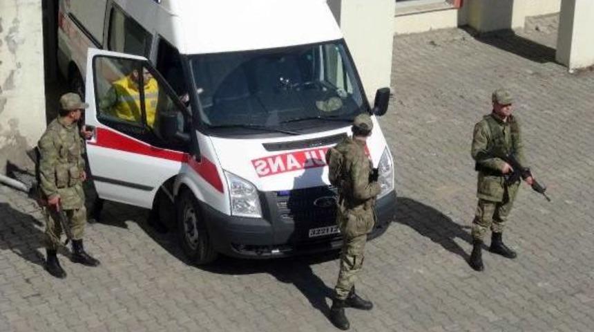 Cinnet Ge&ccedil;irdi, Mevziideki 3 Mehmetcik'i Şehit Etti (2)