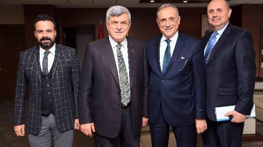 Başkan Karaosmanoğlu, &Ouml;demiş Belediye Başkanını Konuk Etti