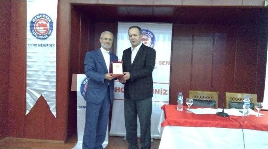 Gen&ccedil; Memur-sen&rsquo;den Medya Okuryazarlığı Konferansı